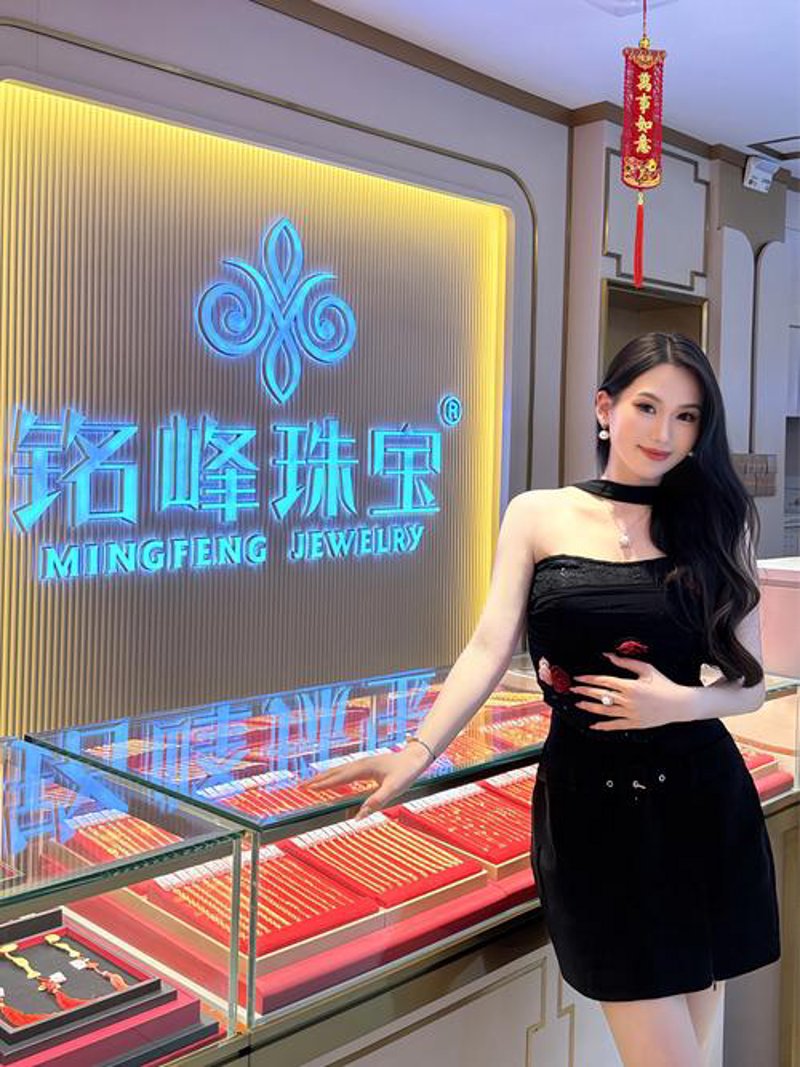 莲都区饰品产业：璀璨的珍珠与宝石